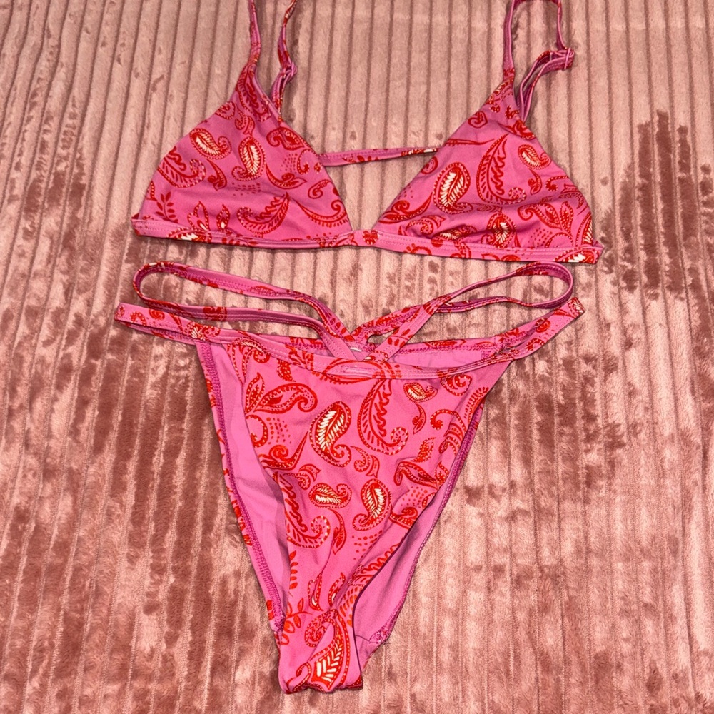 La Hearts Pink & Red Paisley Bikini Set